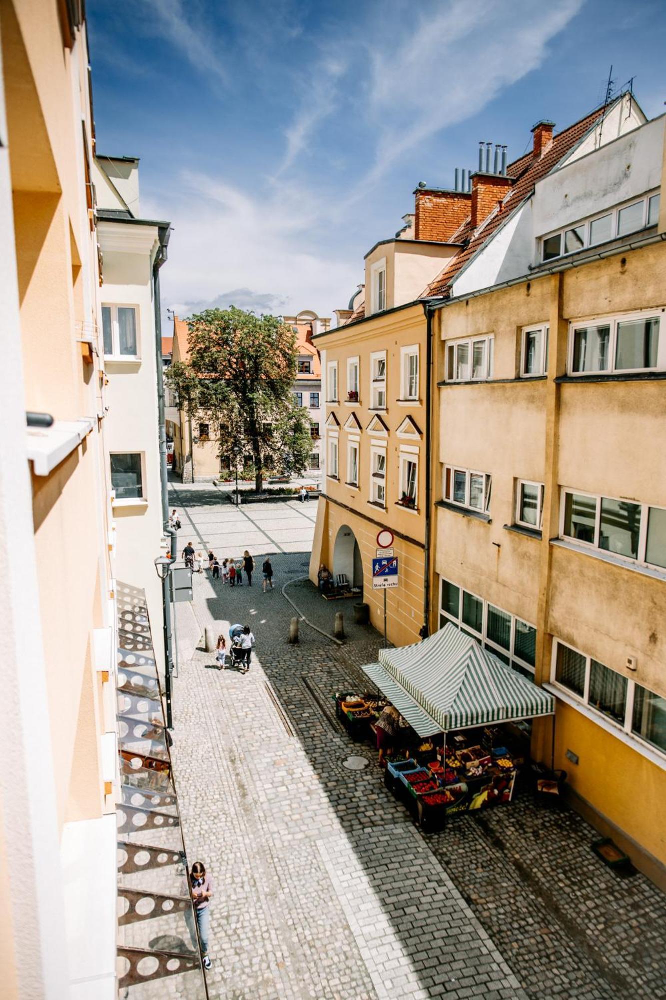 Apartament Antrakt Jelenia Góra Buitenkant foto